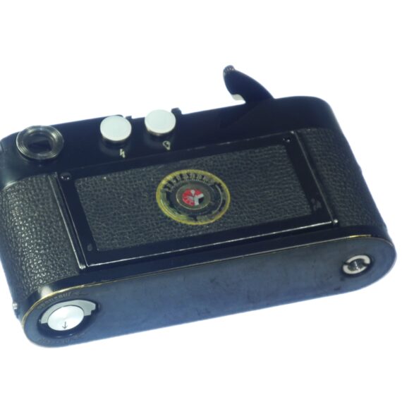 Leica M2 black paint original camera circa 1960, (Just CLA'd) Rare original camera Ex+