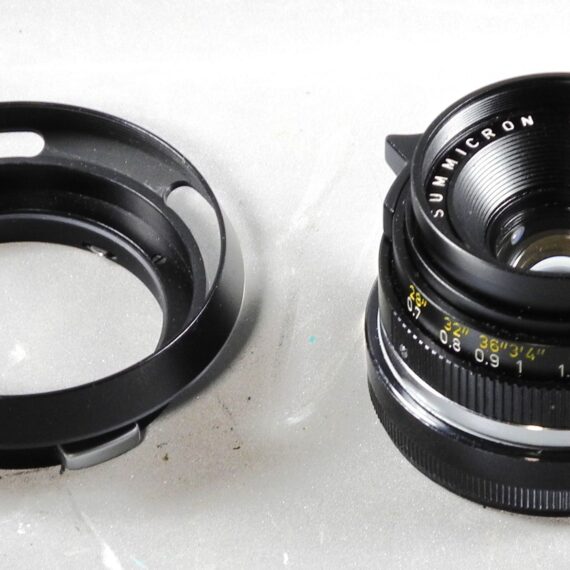 Leica 35/2 Summicron-M Sold with Leica metal vented hood & case Mint- / free shipping