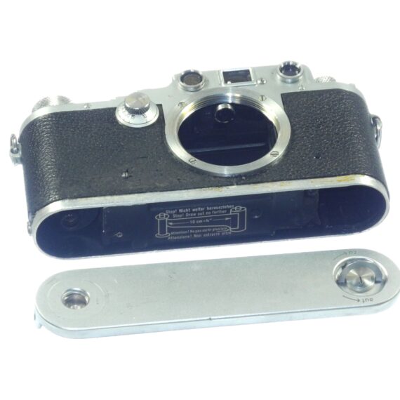 Leica IIIC chrome camera (circa 1943-46) Ex+/Ex++