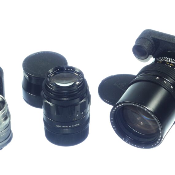 Leica M3 chrome camera (1962) Sold with 3 x Leica lenses (50-90-135mm), Leica hoods, caps, red leather strap and system case Ex++ / Free Shipping