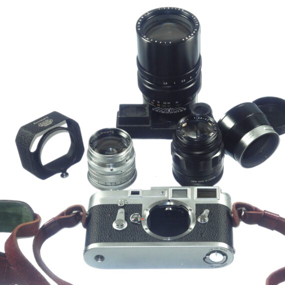 Leica M3 chrome camera (1962) Sold with 3 x Leica lenses (50-90-135mm), Leica hoods, caps, red leather strap and system case Ex++ / Free Shipping