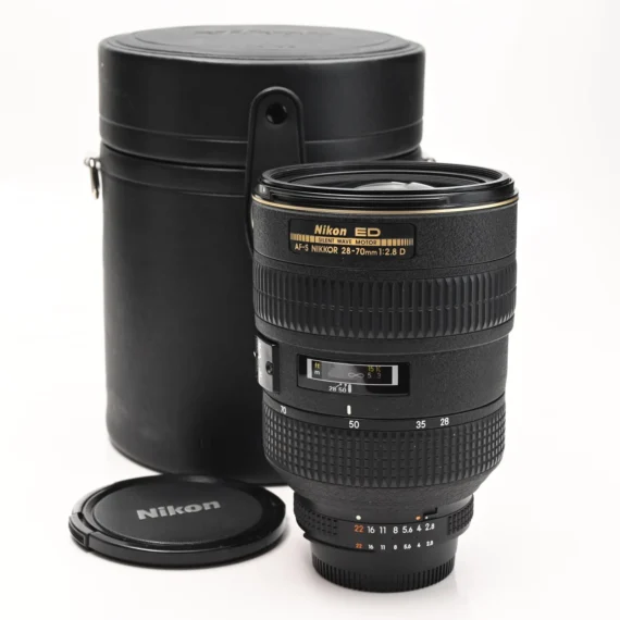 Nikon 28-70mm F2.8 AFS Nikkor D ED lens sold with Nikon hard lens case, Nikon hood, UV filter Mint-