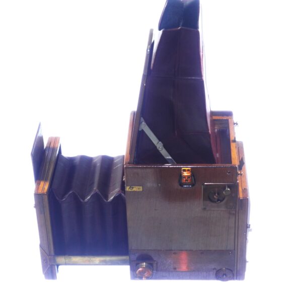 Ross Wooden camera with Ross London 6 1/2 in XPRES F4,5 Lens w/backs,cap, Ross original case, working complete camera in Ex++condition / free shipping