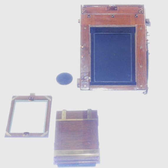 Ross Wooden camera with Ross London 6 1/2 in XPRES F4,5 Lens w/backs,cap, Ross original case, working complete camera in Ex++condition / free shipping