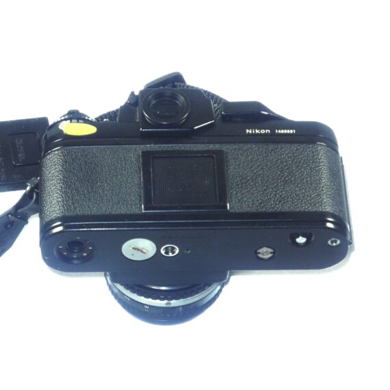 Nikon F3 black camera with Nikon 50/1,8 Nikon lens Ex++