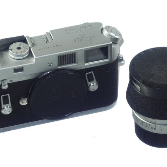 Leica M4 silver chrome camera with Leica 50/1,4 Summilux chrome "Wetzlar" lens sold with hood,caps, cases Mint/- set