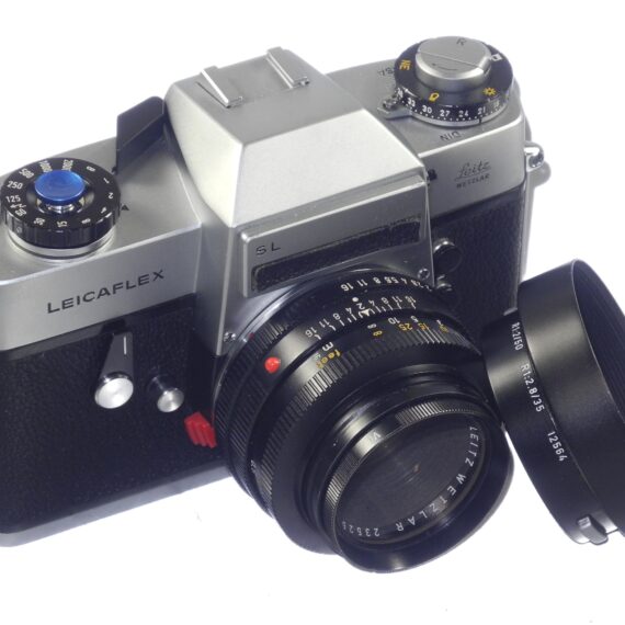 Leicaflex SL chrome camera with 50/2 Summicron-R lens, hood & case Mint- / Free Shipping