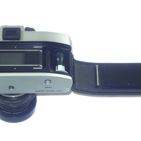 Leicaflex SL chrome camera with 50/2 Summicron-R lens, hood & case Mint- / Free Shipping