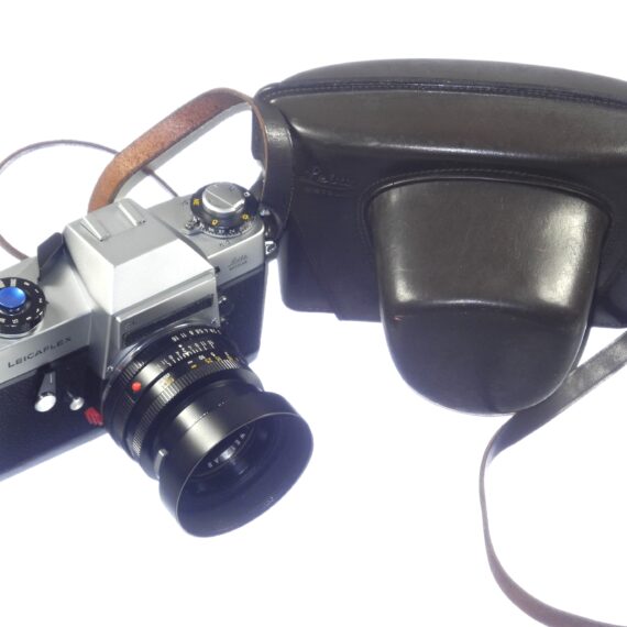 Leicaflex SL chrome camera with 50/2 Summicron-R lens, hood & case Mint- / Free Shipping