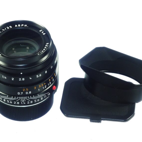Leica 35/ 1.4 Summilux-M ASPH. Black (E46) FLE Six Bit lens cat#11663 w/Leica hood, caps, leather case, filter Mint/- Free Shipping / ON HOLD