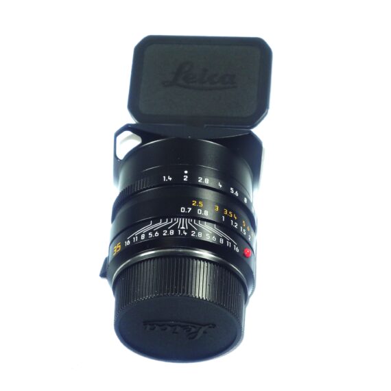 Leica 35/ 1.4 Summilux-M ASPH. Black (E46) FLE Six Bit lens cat#11663 w/Leica hood, caps, leather case, filter Mint/- Free Shipping / ON HOLD