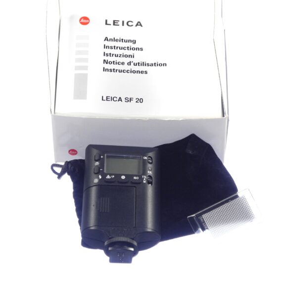 Leica SF20 Flash Cat #14414 sold with Leica box, case, Leica manual Mint-