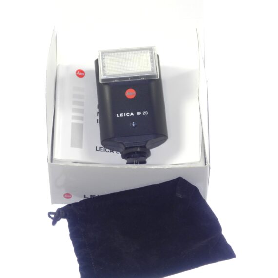 Leica SF20 Flash Cat #14414 sold with Leica box, case, Leica manual Mint-