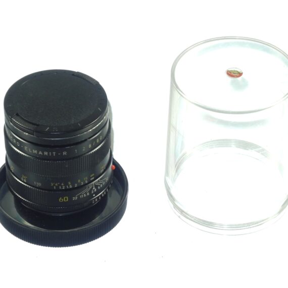 Leica 60/2.8 Macro-Elmarit-R, Version 2 Cat # 11212 w/original box, caps , plastic case, Ex/+