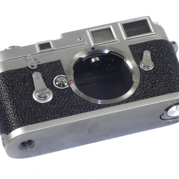 Leica M3 double stroke camera with Leica 50/2 Rigid Summicron ,with Leica case, cap, metal hood, filter (circa 1957) Just overhauled Ex+/++ Free Shipping