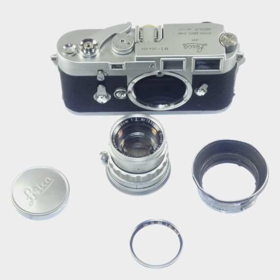 Leica M3 double stroke camera with Leica 50/2 Rigid Summicron ,with Leica case, cap, metal hood, filter (circa 1957) Just overhauled Ex+/++ Free Shipping