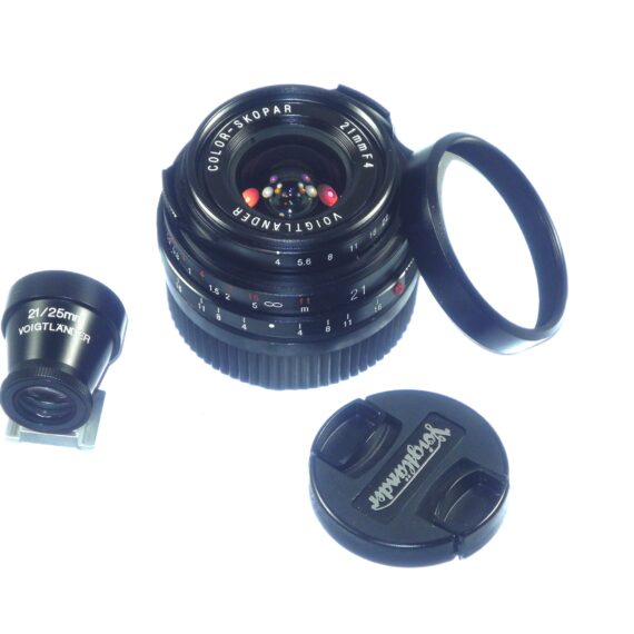 Voigtlander 21mm f/4 Color-Skopar P Lens Sold with 21/25 metal finder, hood and caps, in box Mint- / free shipping