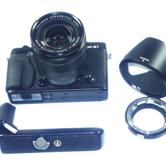 FUJIFILM X-E1, BLACK  16.3 MP Camera Sold with FUJINON XF 18-55MM F2.8-4 R LM OIOS, BLACK (WITH ORIGINAL Boxes) Grip & X to M adapt. M- / Free shipping