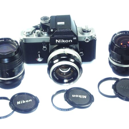 Nikon F2 Chrome (Circa 1972) + 50mm f/1.4 Nikkor‑S Auto + 28mm f/2 Nikkor‑N Auto + 105mm f/2.5 Nikkor — EX++ / Mint‑ Nice Vintage Outfit / Free Shipping