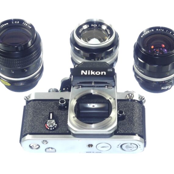 Nikon F2 Chrome (Circa 1972) + 50mm f/1.4 Nikkor‑S Auto + 28mm f/2 Nikkor‑N Auto + 105mm f/2.5 Nikkor — EX++ / Mint‑ Nice Vintage Outfit / Free Shipping